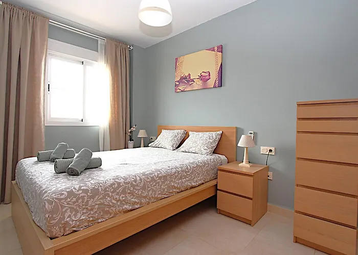 Mediterraneo, Town Centre Apartment