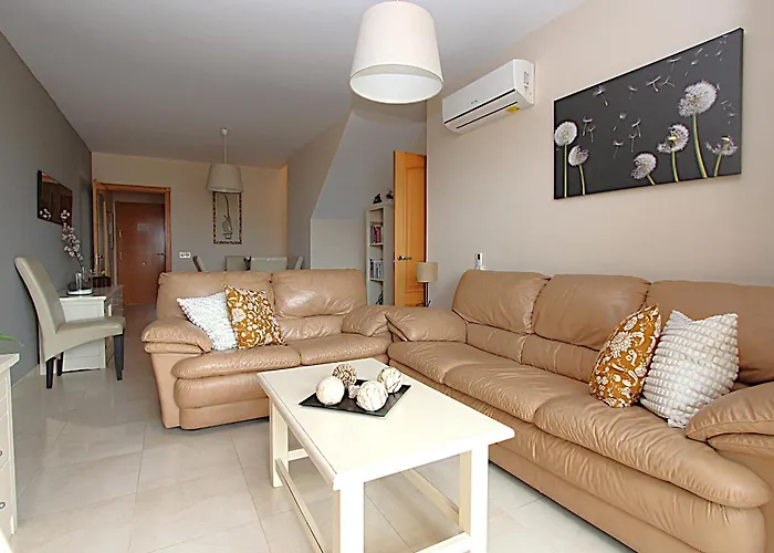 Mediterraneo, Town Centre Нерха