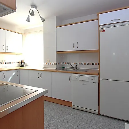 Mediterraneo, Town Centre