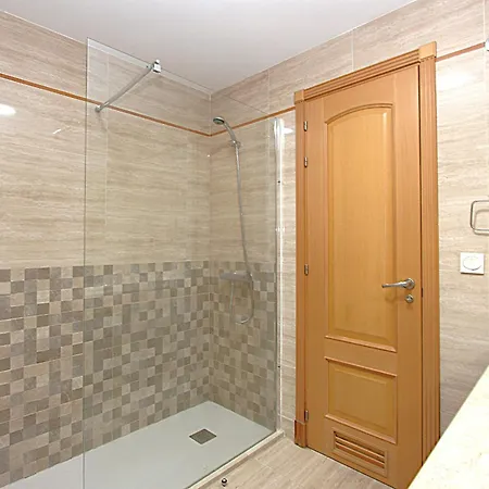 Mediterraneo, Town Centre شقة نيرخا
